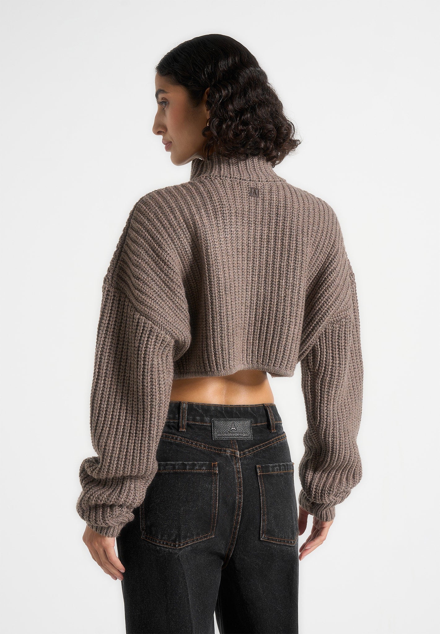 olia-curved-hem-knitted-jumper-taupe