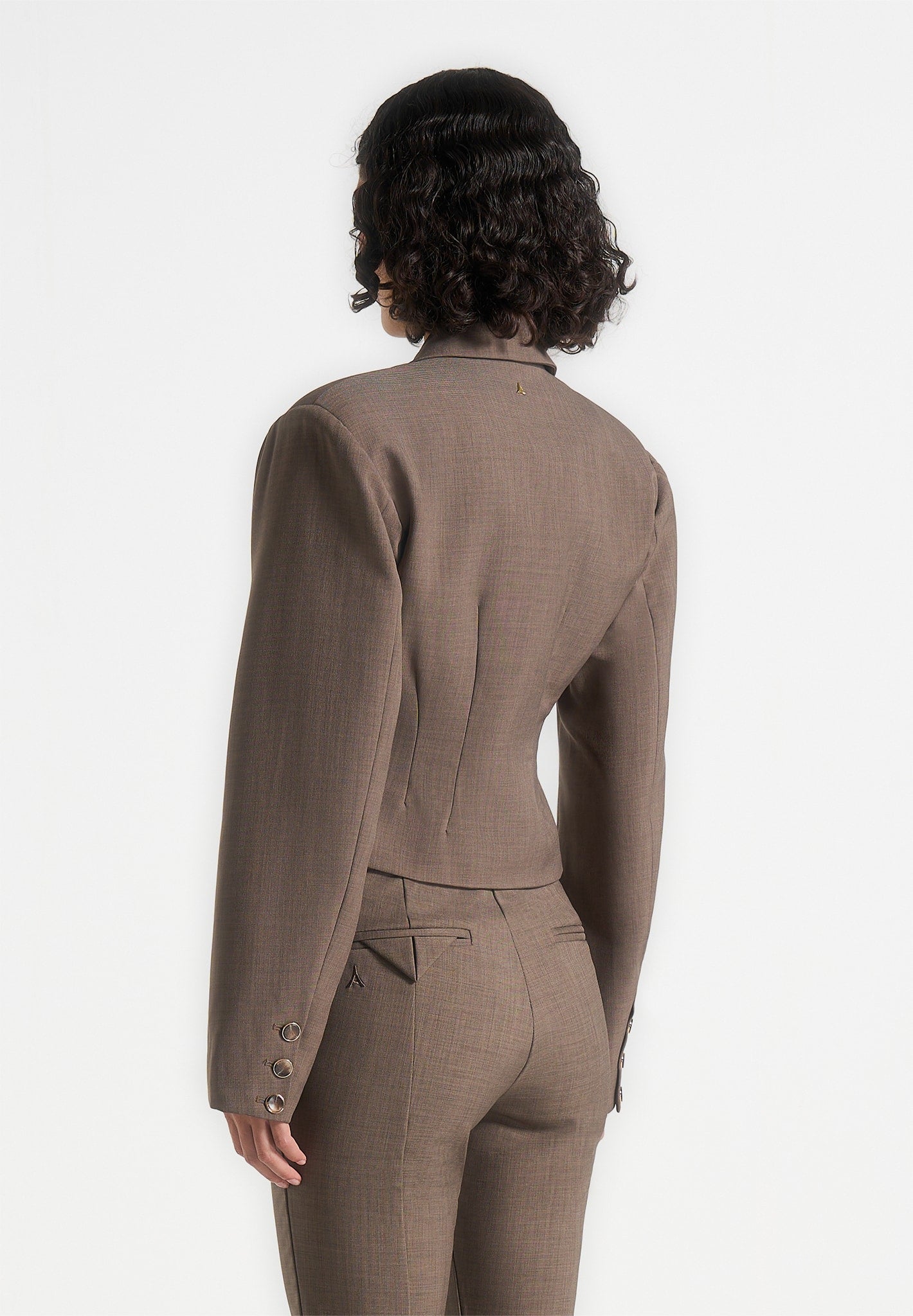 Prisca - Tailored Cropped Blazer - Taupe