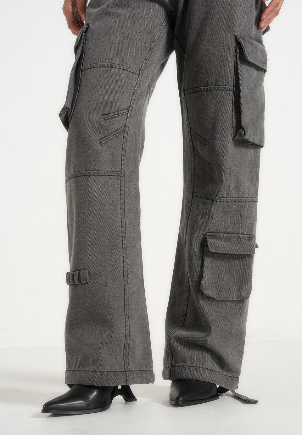 mid-rise-cargo-pants-washed-grey-1