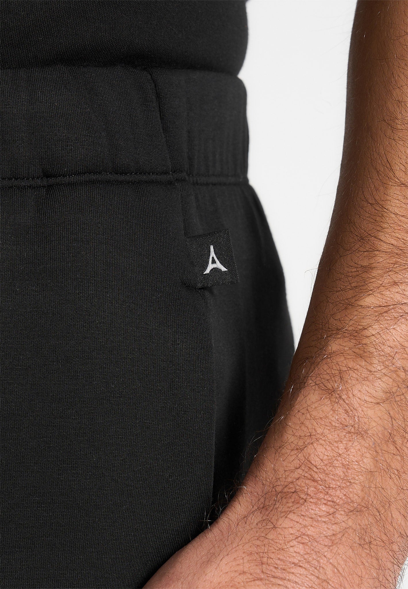 Dion - Neoprene Minimal Tapered Fit Cuffed Joggers - Black