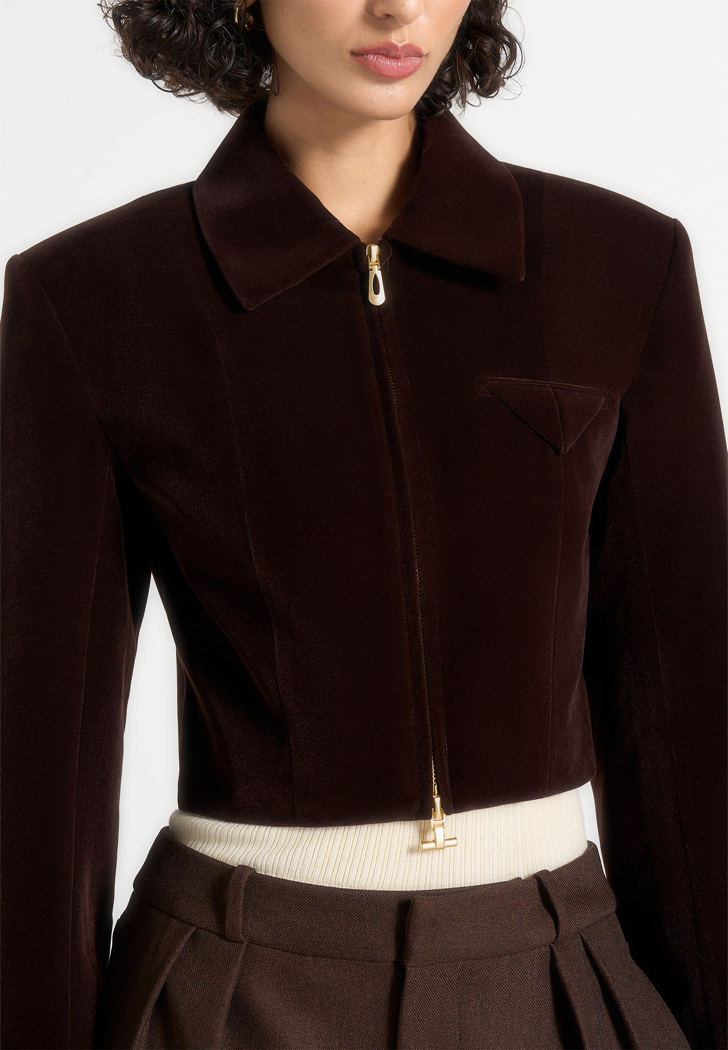 Adina - Structured Velvet Jacket - Brown 