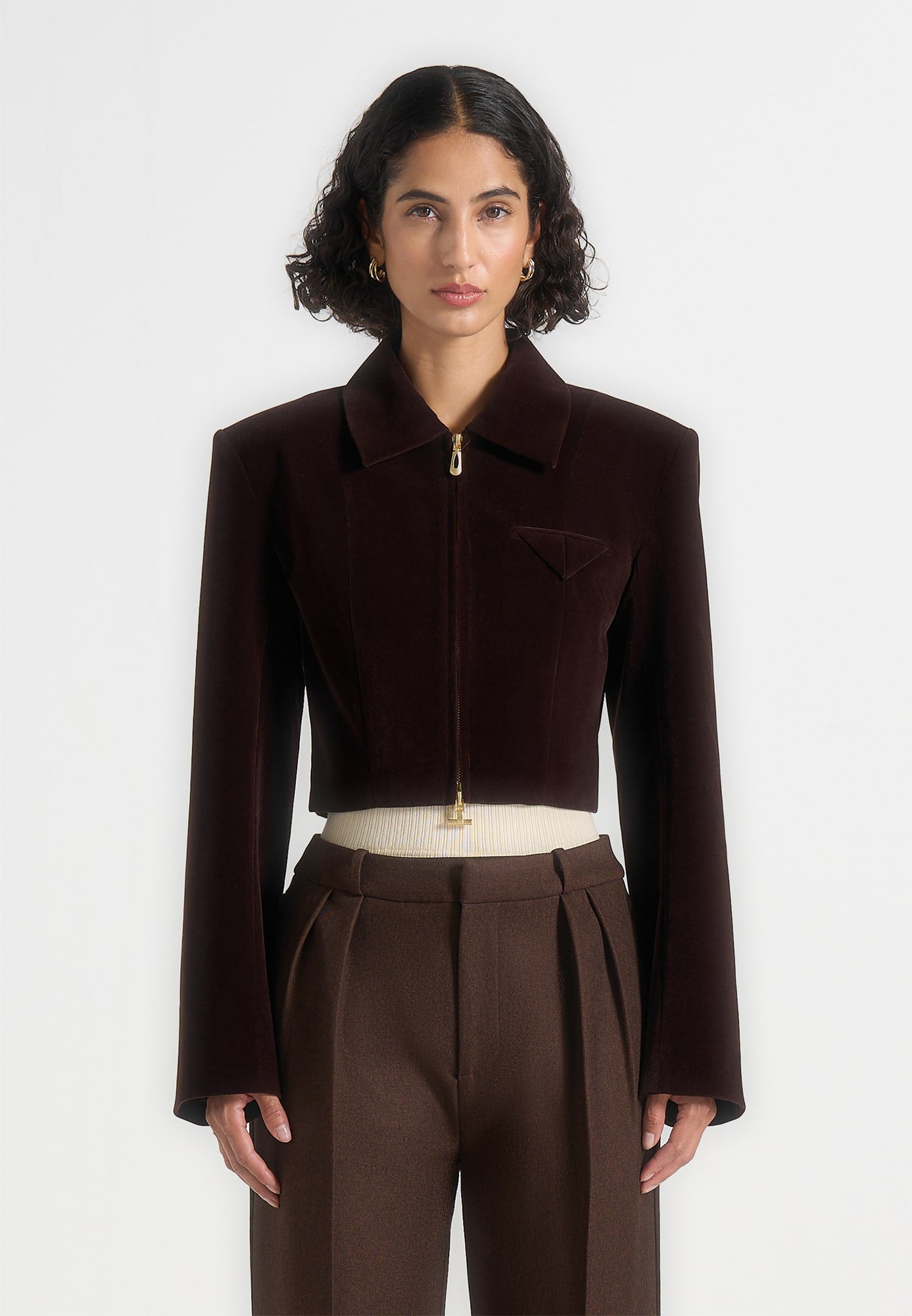 Adina - Structured Velvet Jacket - Brown 