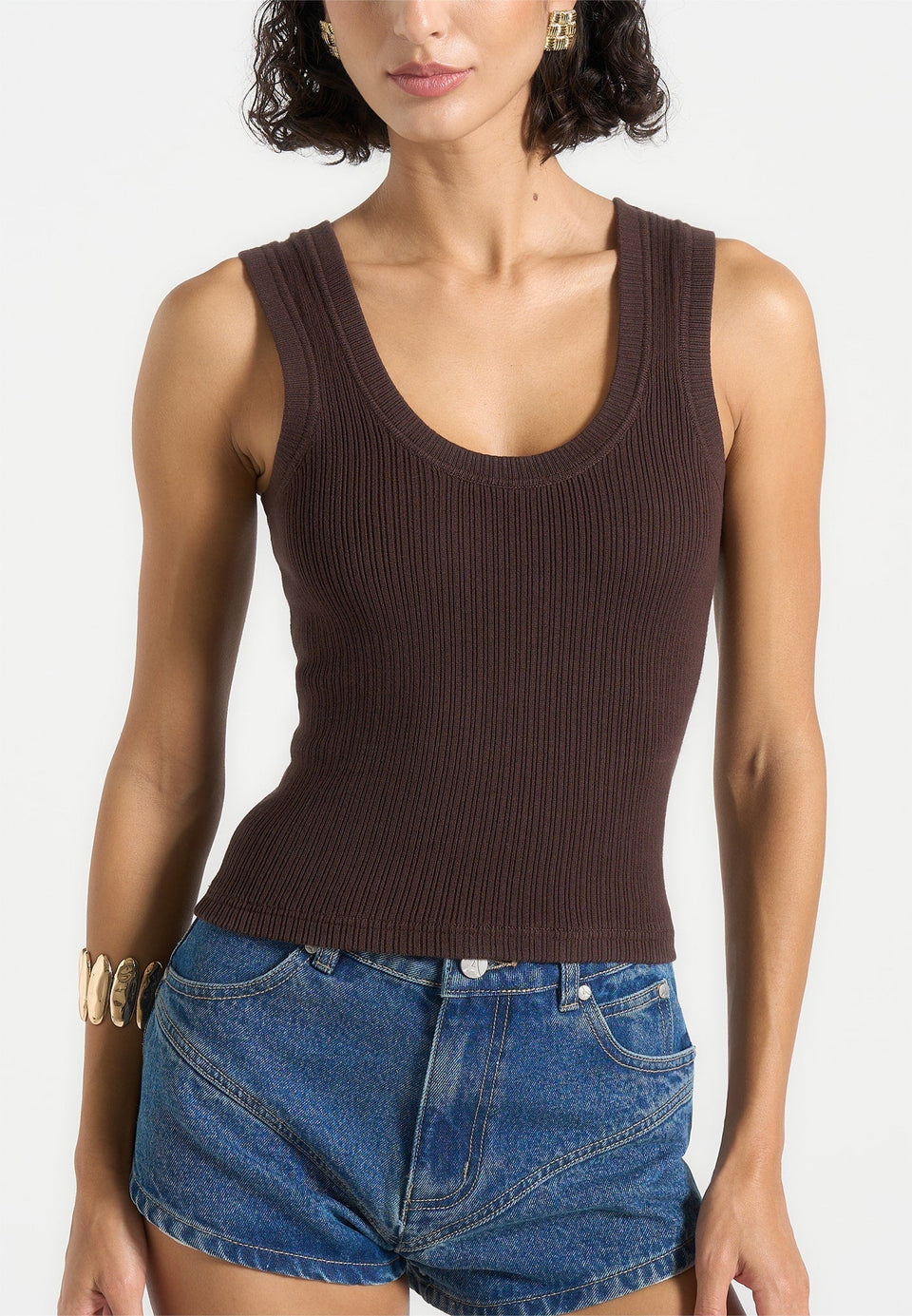 vs001-scoop-neck-ribbed-cotton-vest-brown