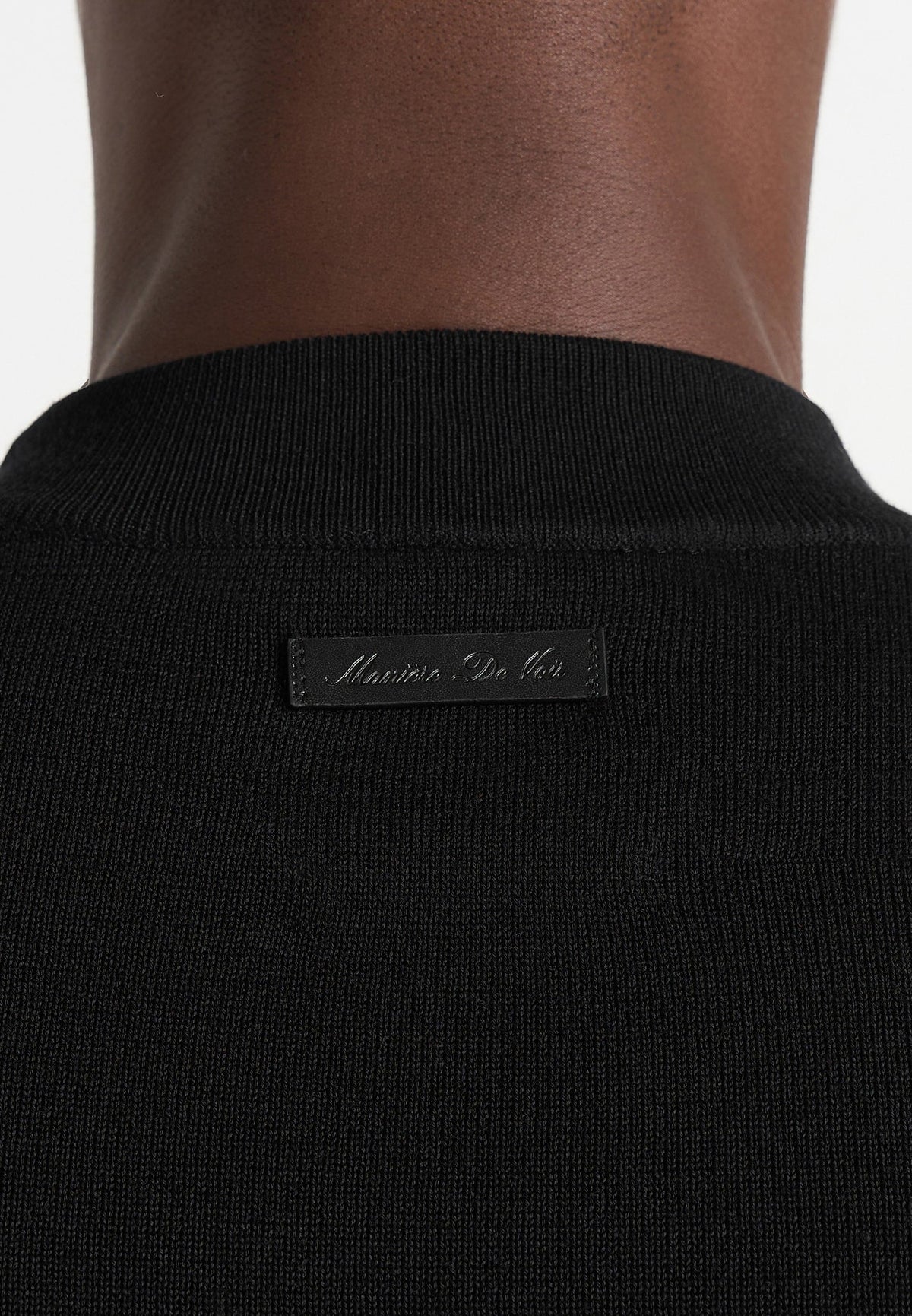 KW003 - Fitted Mock Neck Wool-Blend Jumper - Black