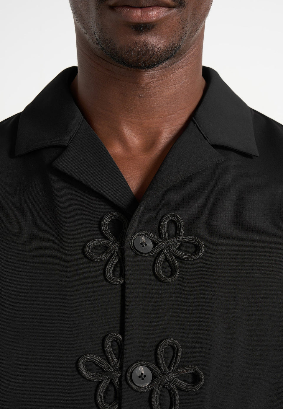 valen-applique-detail-long-sleeve-shirt-black