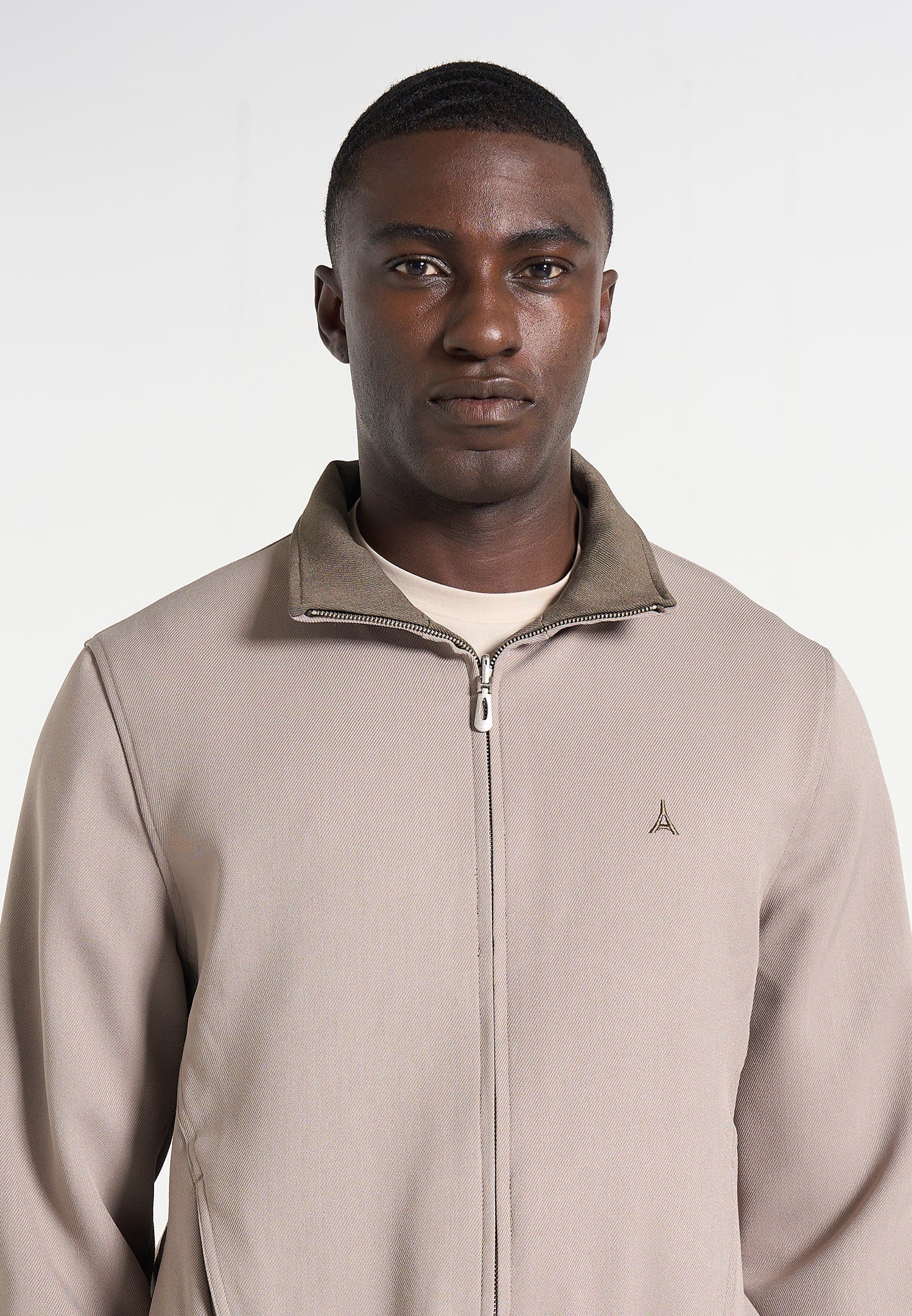 eli-reversible-eiffel-jacket-mushroom-taupe