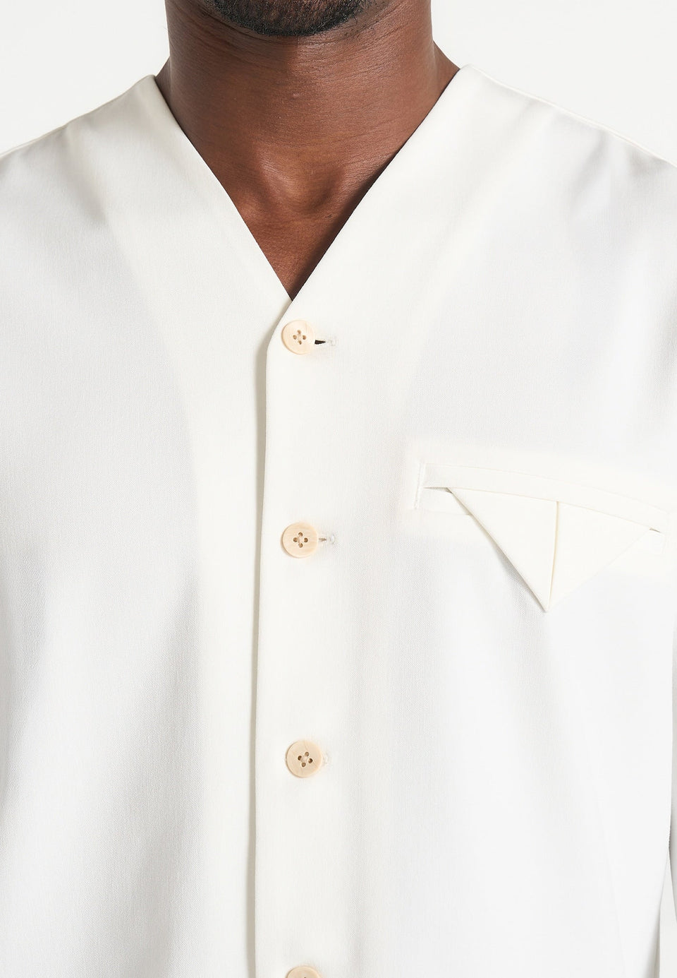 Zac - Boxy V-Neck Long Sleeve Shirt - White