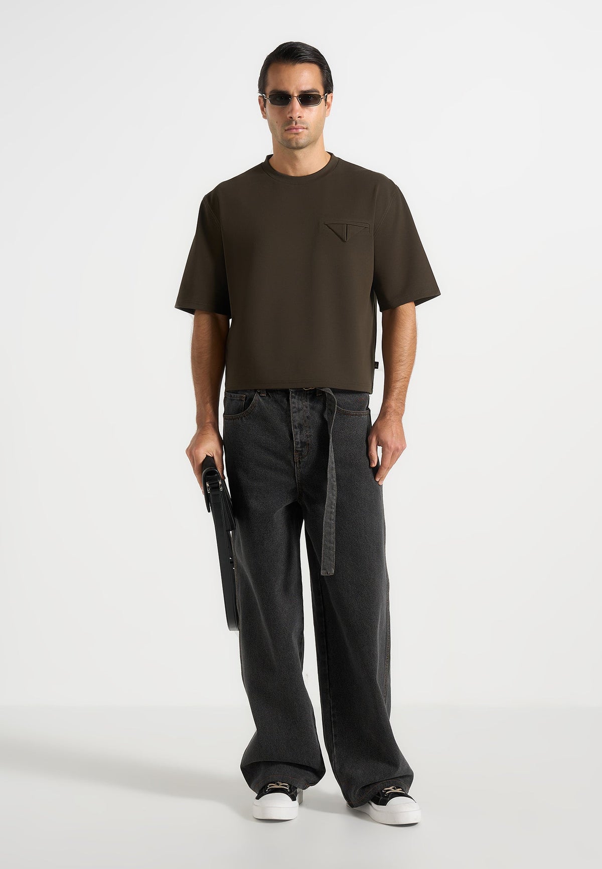 Leon - Boxy Cropped T-Shirt - Olive