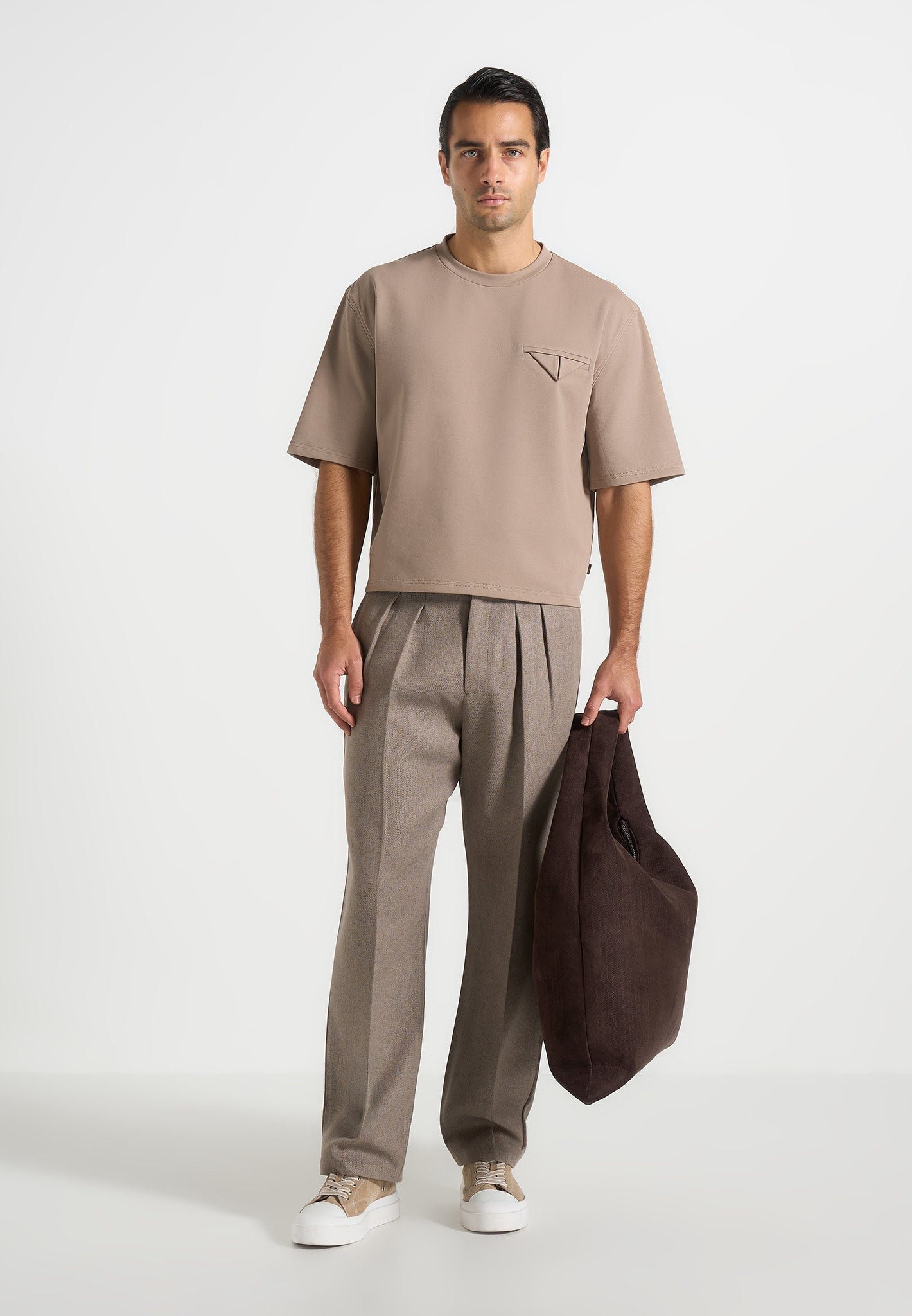leon-boxy-cropped-t-shirt-taupe 
