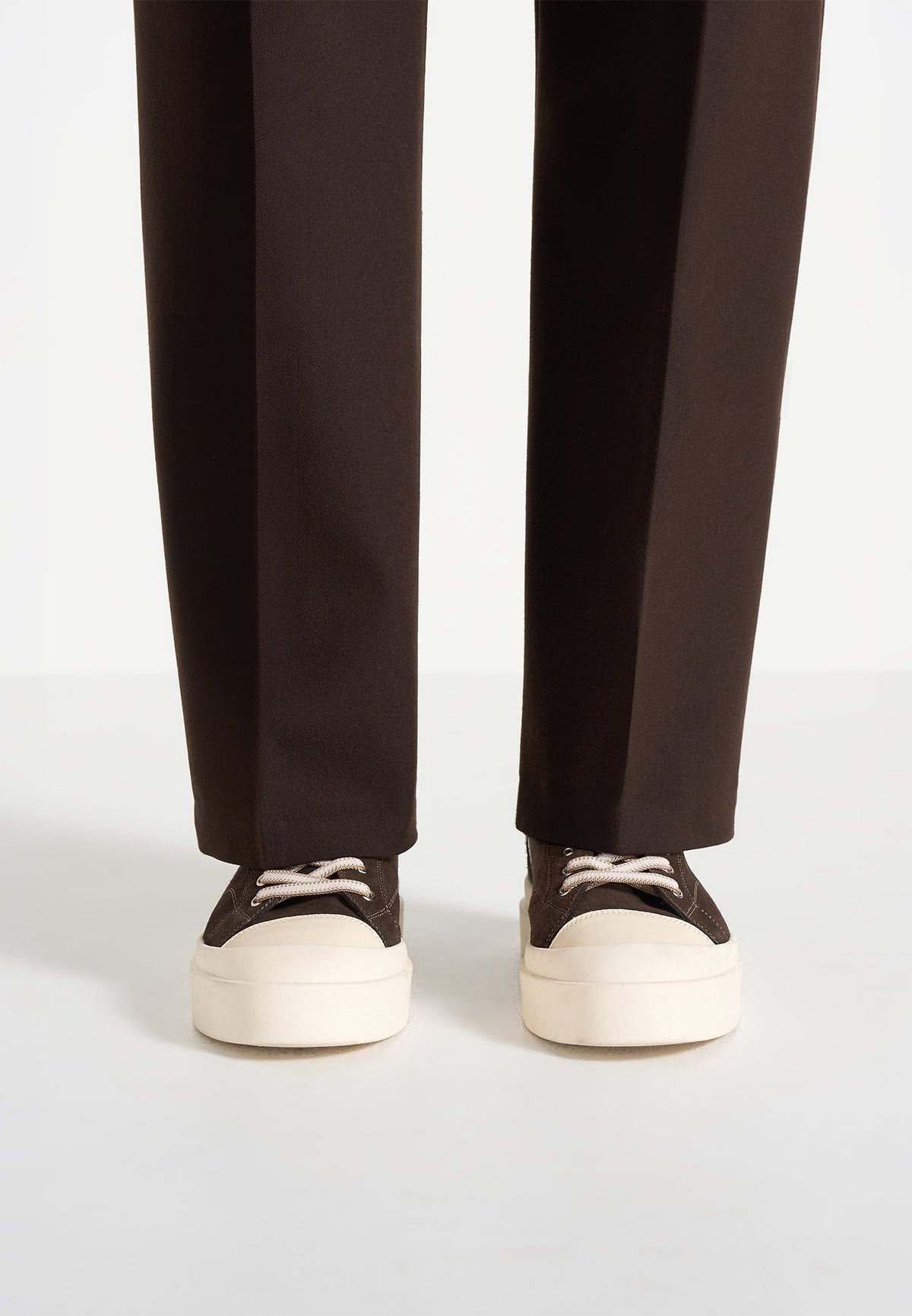 Vienna - Suede Contrast Stitch Sneaker - Brown