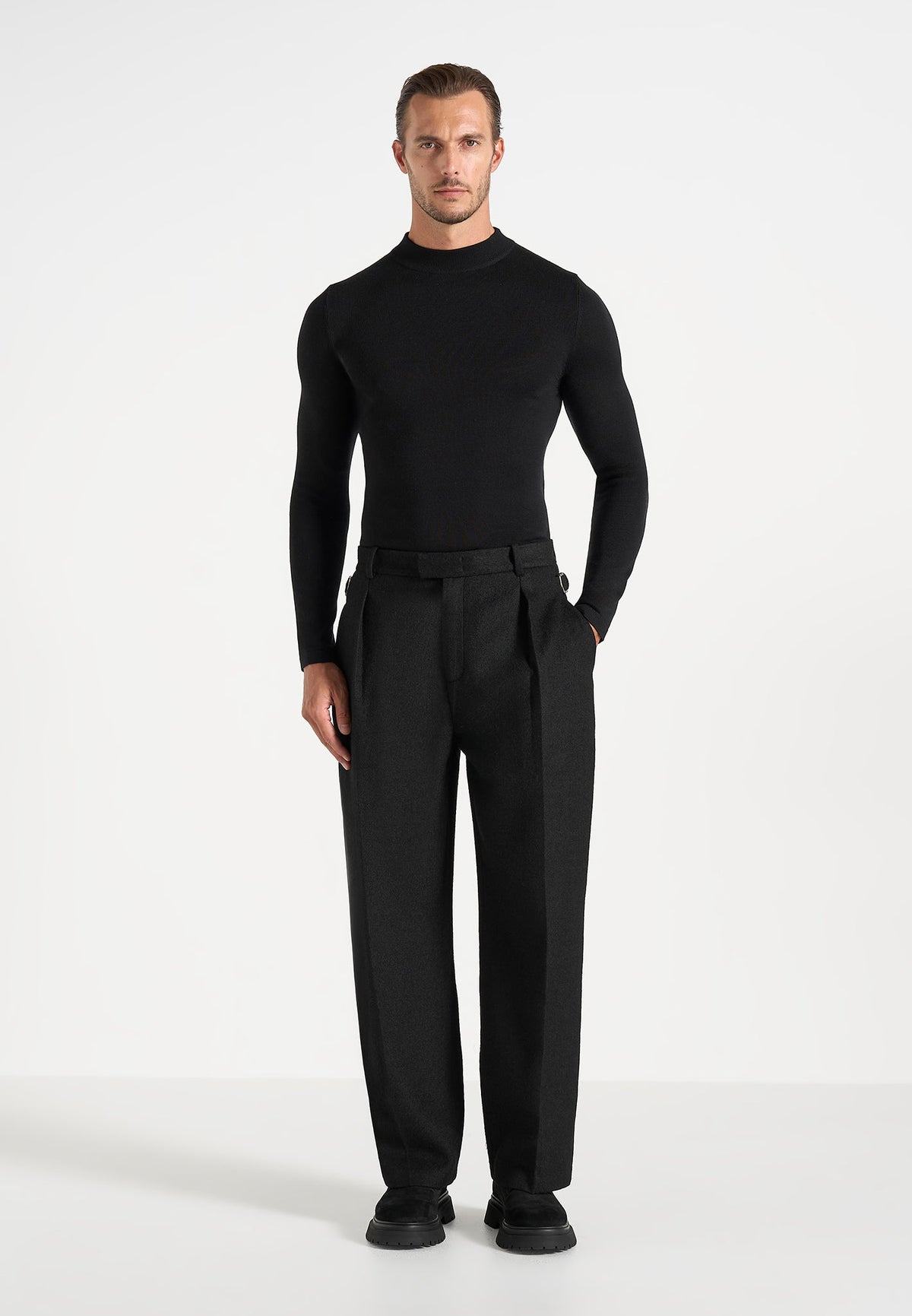 Dorian - Herringbone Brushed Wool Pleated Trousers - Black