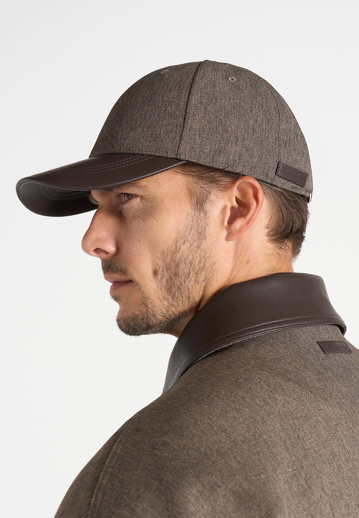 Ellis - Textured Tailored Cap With Leather Brim - Taupe