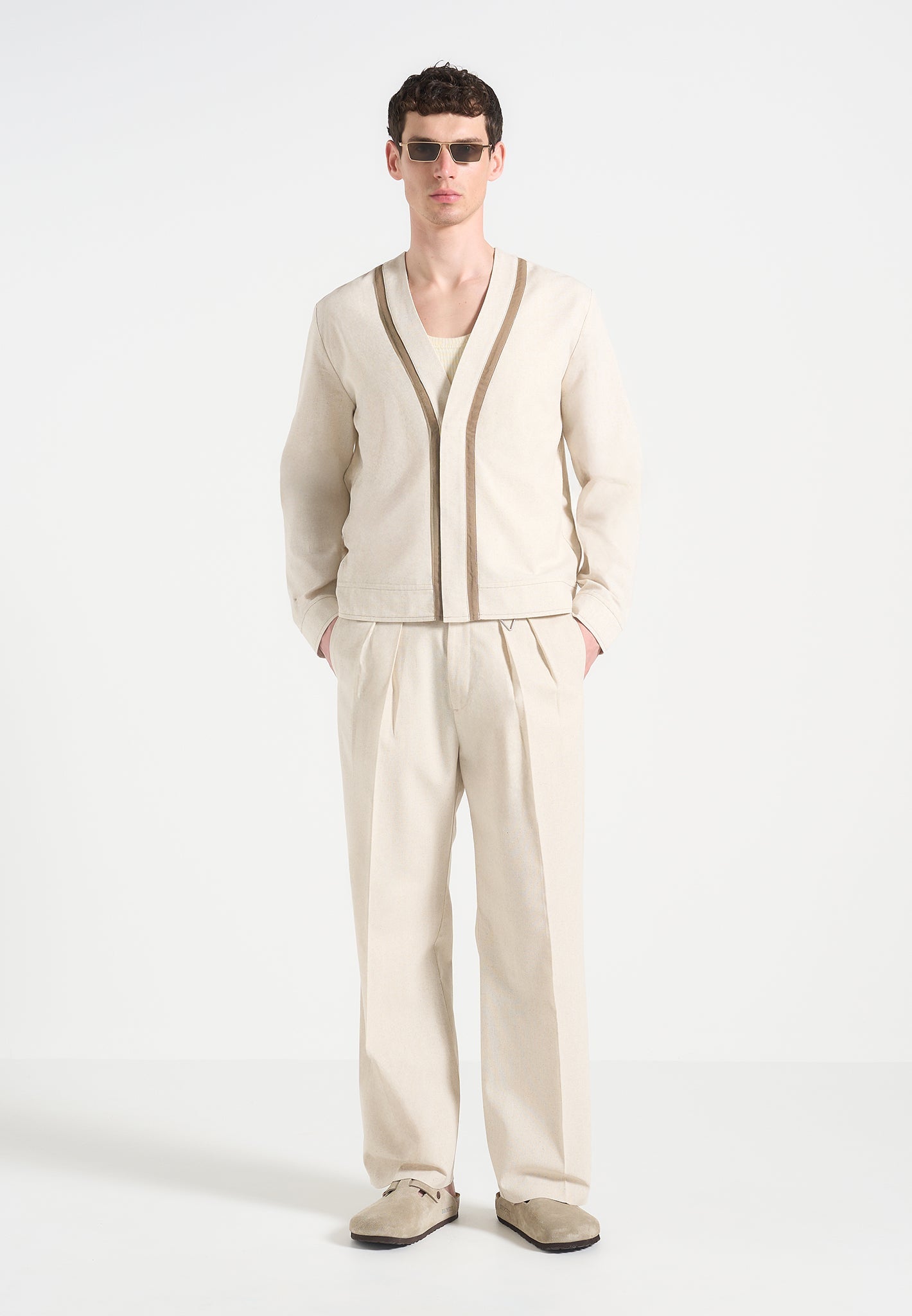 Pierre - Relaxed Fit Linen Trouser with Twin Pleat - Natural