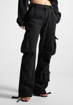 mid-rise-cargo-pants-black-1