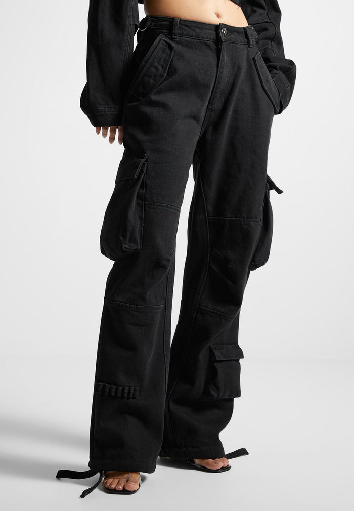 mid-rise-cargo-pants-black-1