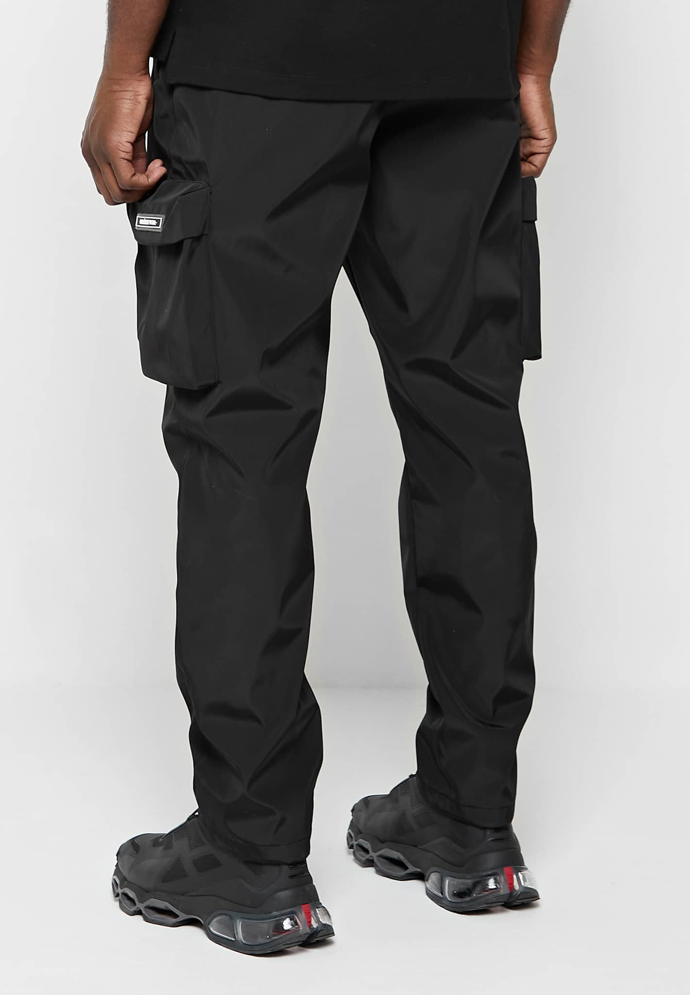 nylon-cargo-pant-black