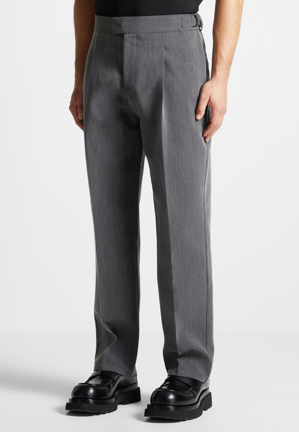 relaxed-fit-grained-pleated-tailored-trousers-dark-grey