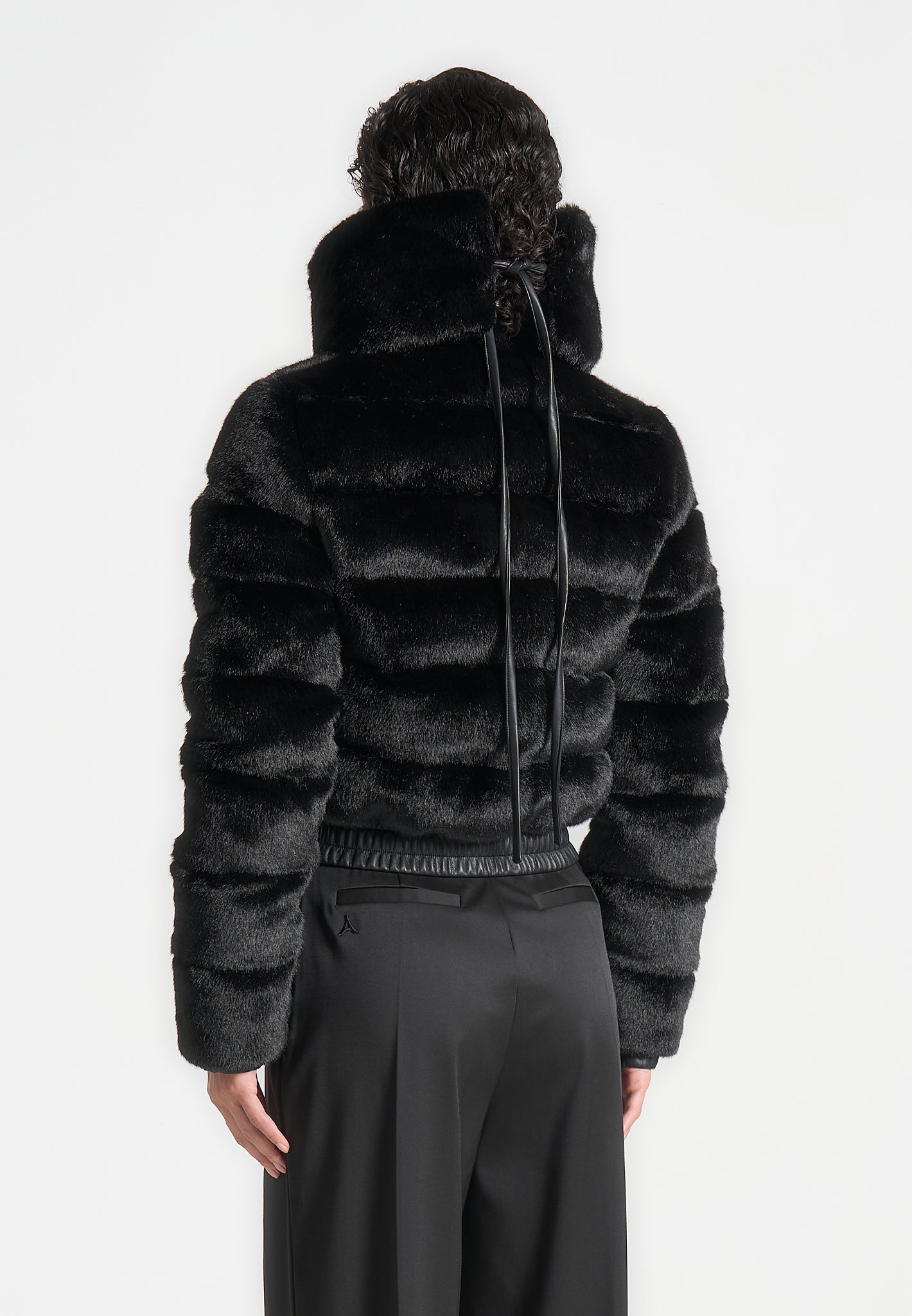 plush-ribbed-jacket-with-neck-scarf-black