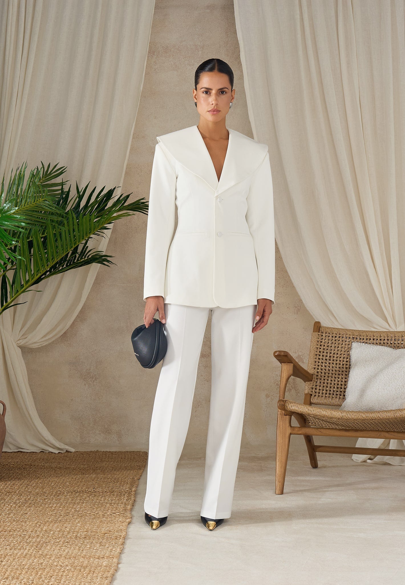 Emy - Shawl Hourglass Blazer - White