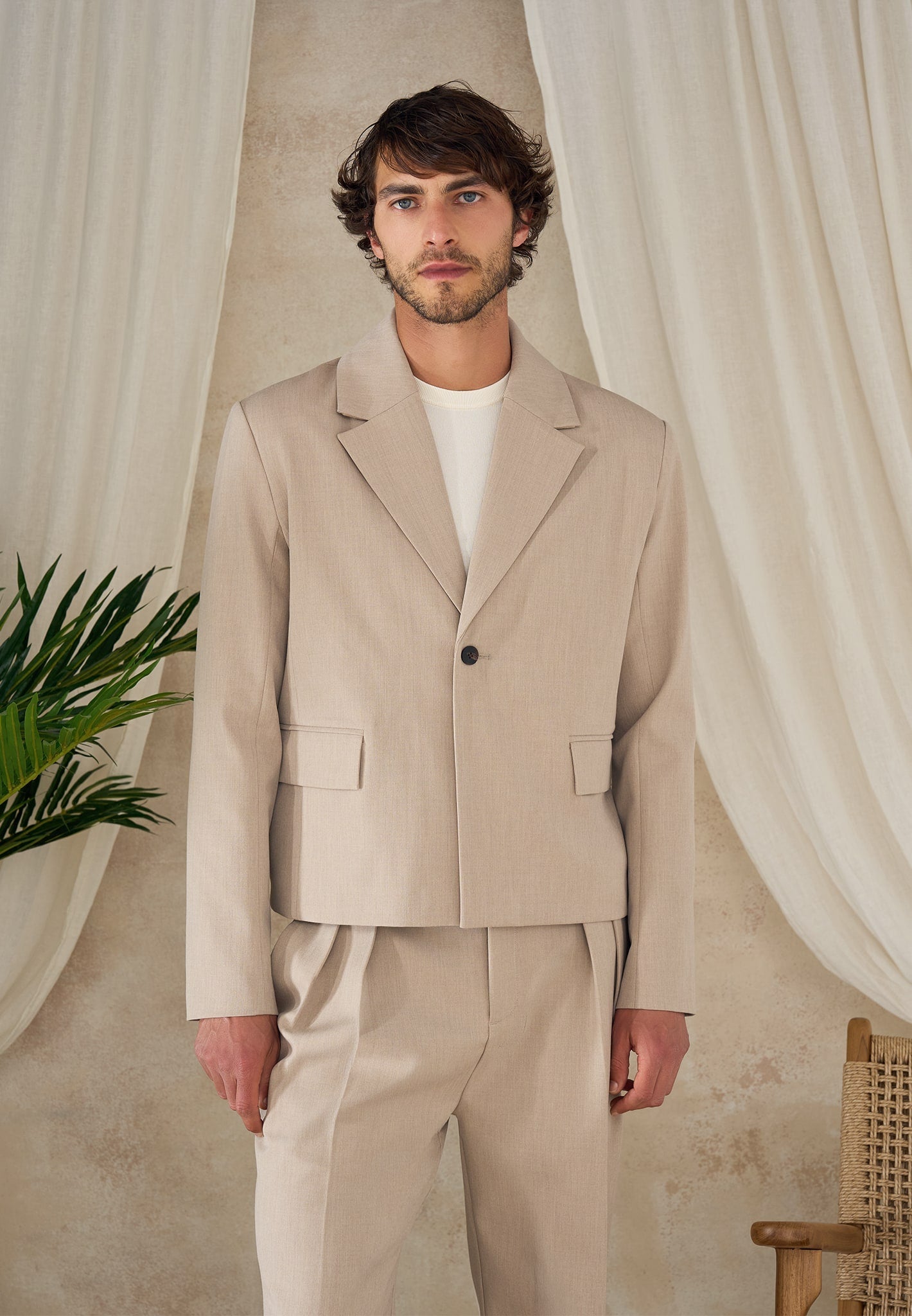Silas - Tailored Cropped Blazer - Beige