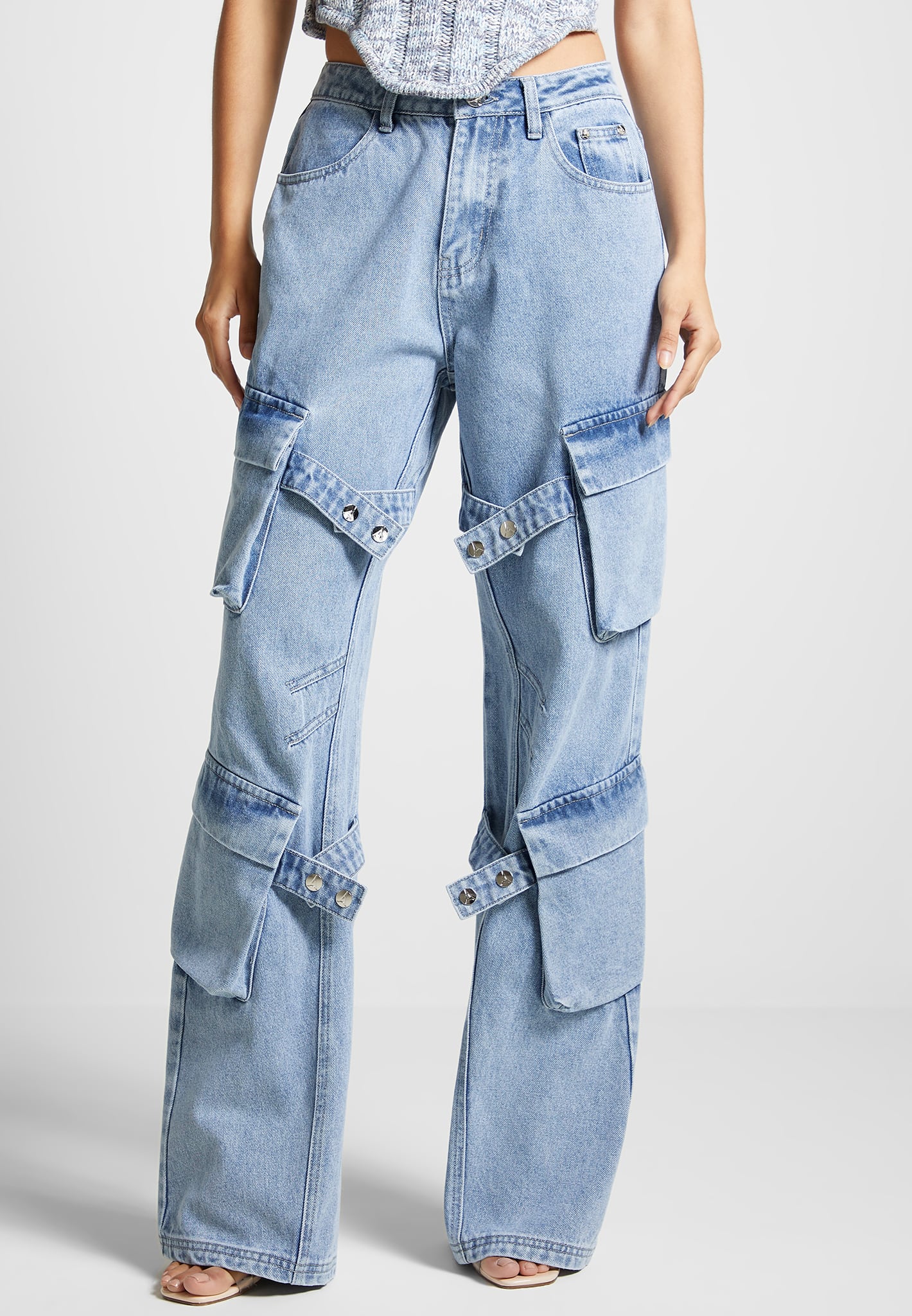 strap-detail-cargo-jeans-mid-blue 