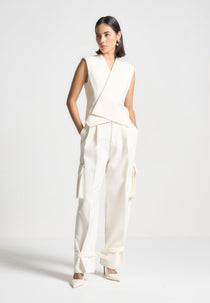D⁠anielle - Tailored Pleated Cargo Pants - Off White
