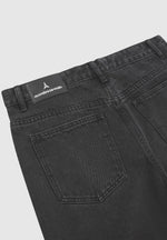 tapered-fit-jeans-black