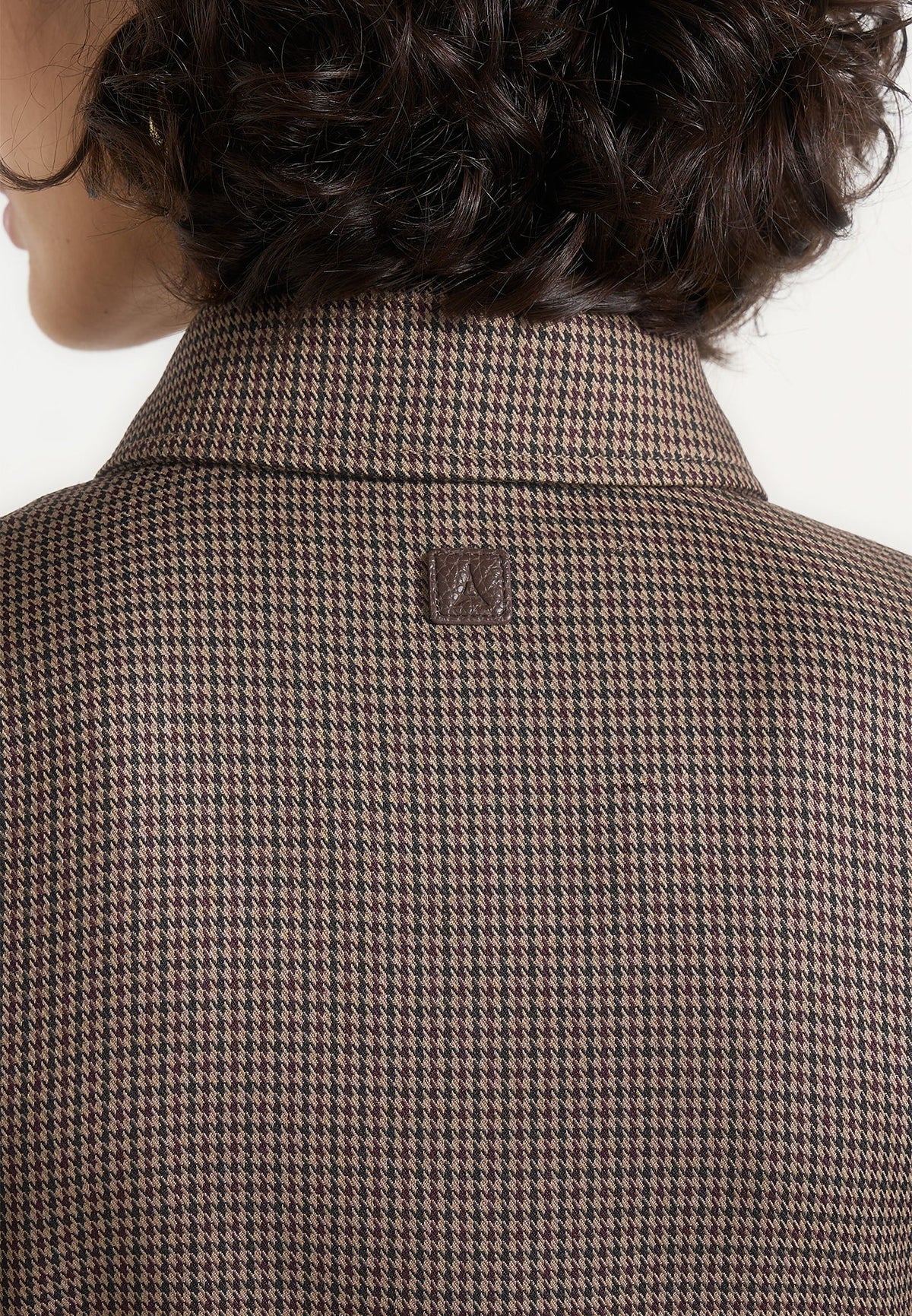 Sonia - Houndstooth Cinch Shirt - Brown