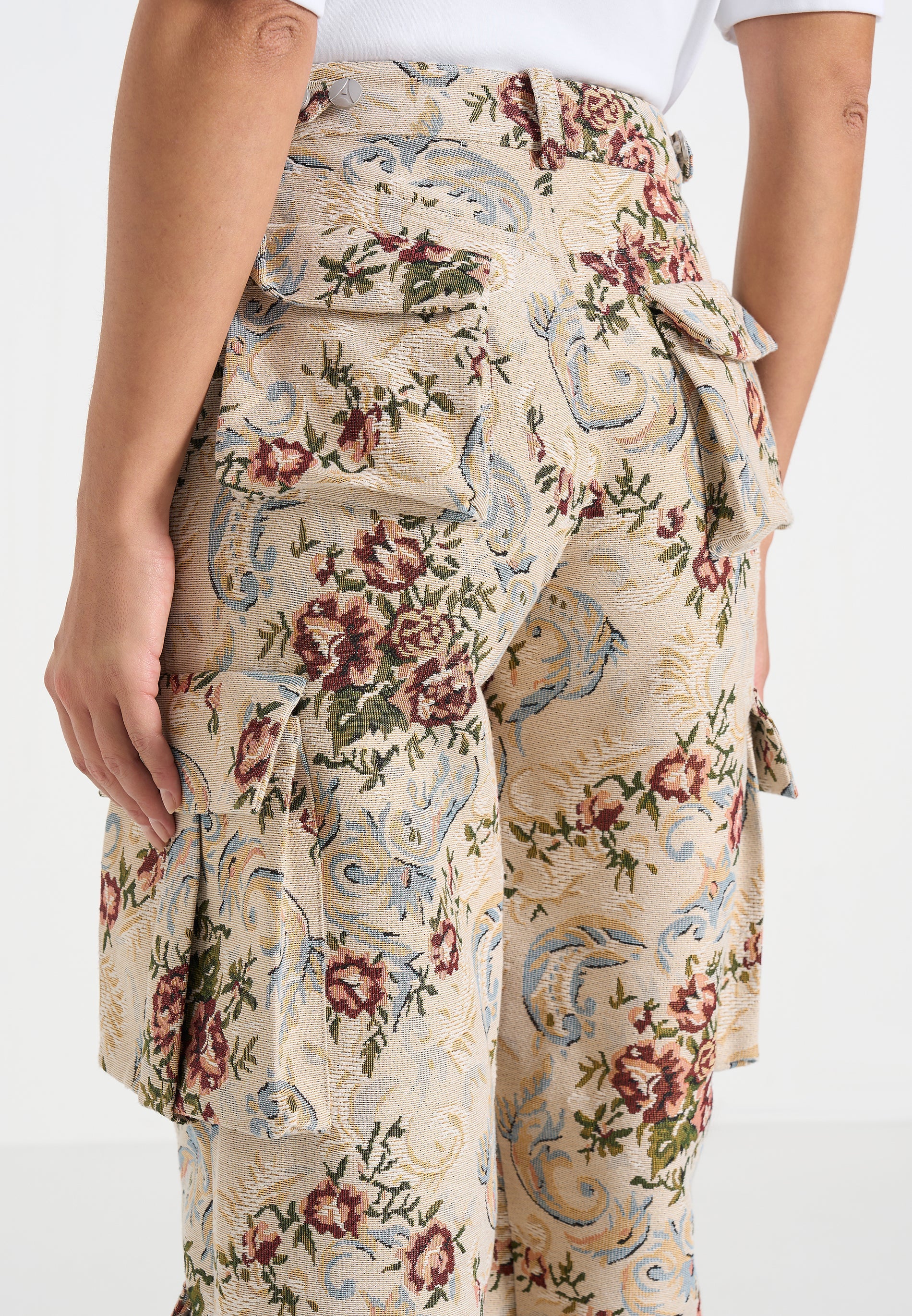 Emilie - High Waisted Tapestry Cargo Pants - Beige