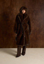 Bria - Oversized Fur Coat With Leather Belt - Brown