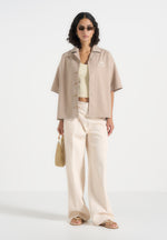 Alexis - Unisex Cote d'Azur Boxy Shirt - Beige
