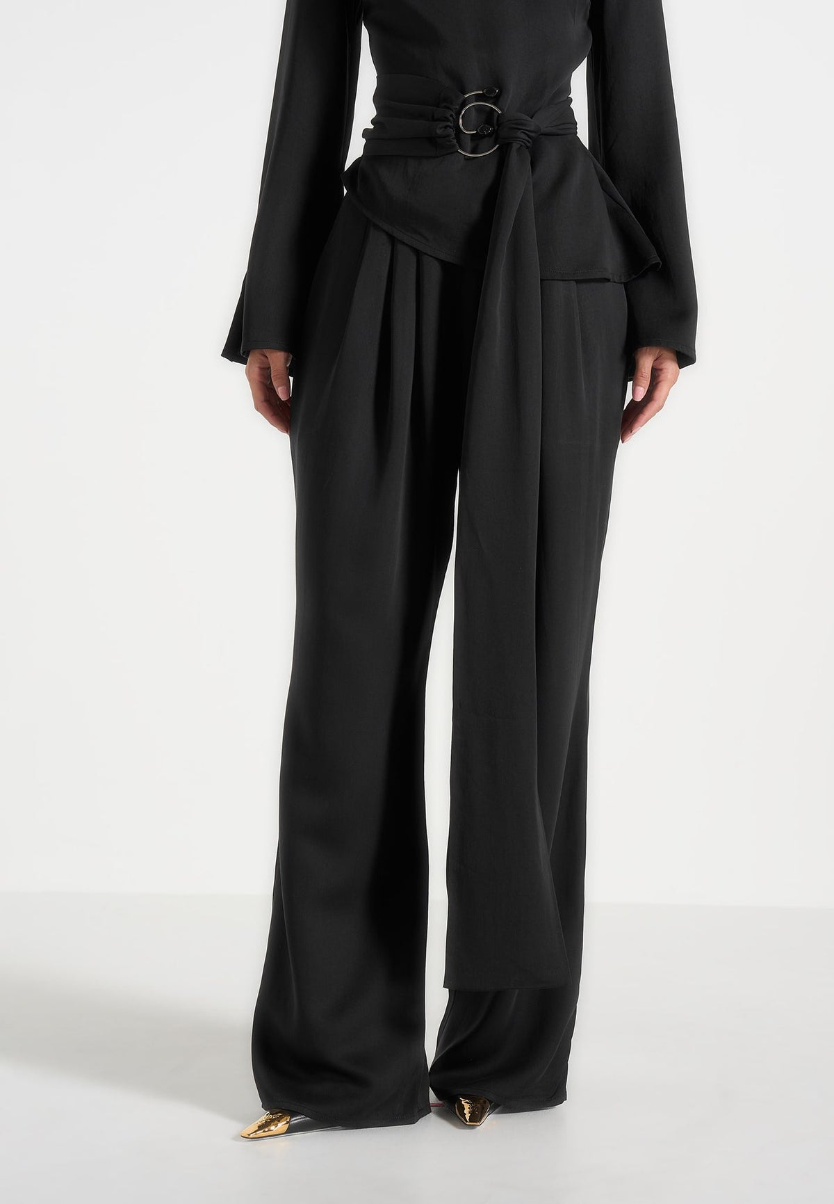 Aurore - Mock Neck Ring Belt Pleated Leg Jumpsuit - Black