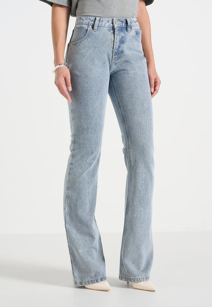 abbie-stacked-fit-and-flare-jean-mid-blue