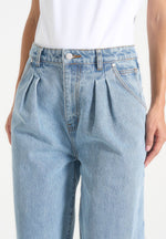 Lucy - Twin Pleat Wide-Leg Denim Jeans - Mid Blue