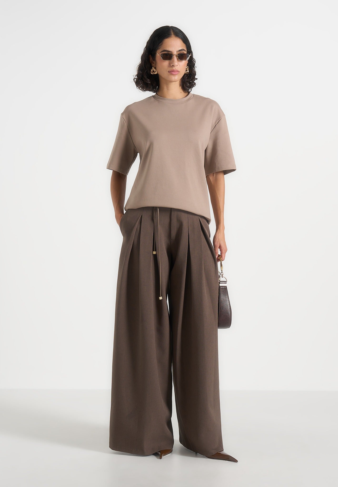 ts007-relaxed-fit-cotton-t-shirt-taupe