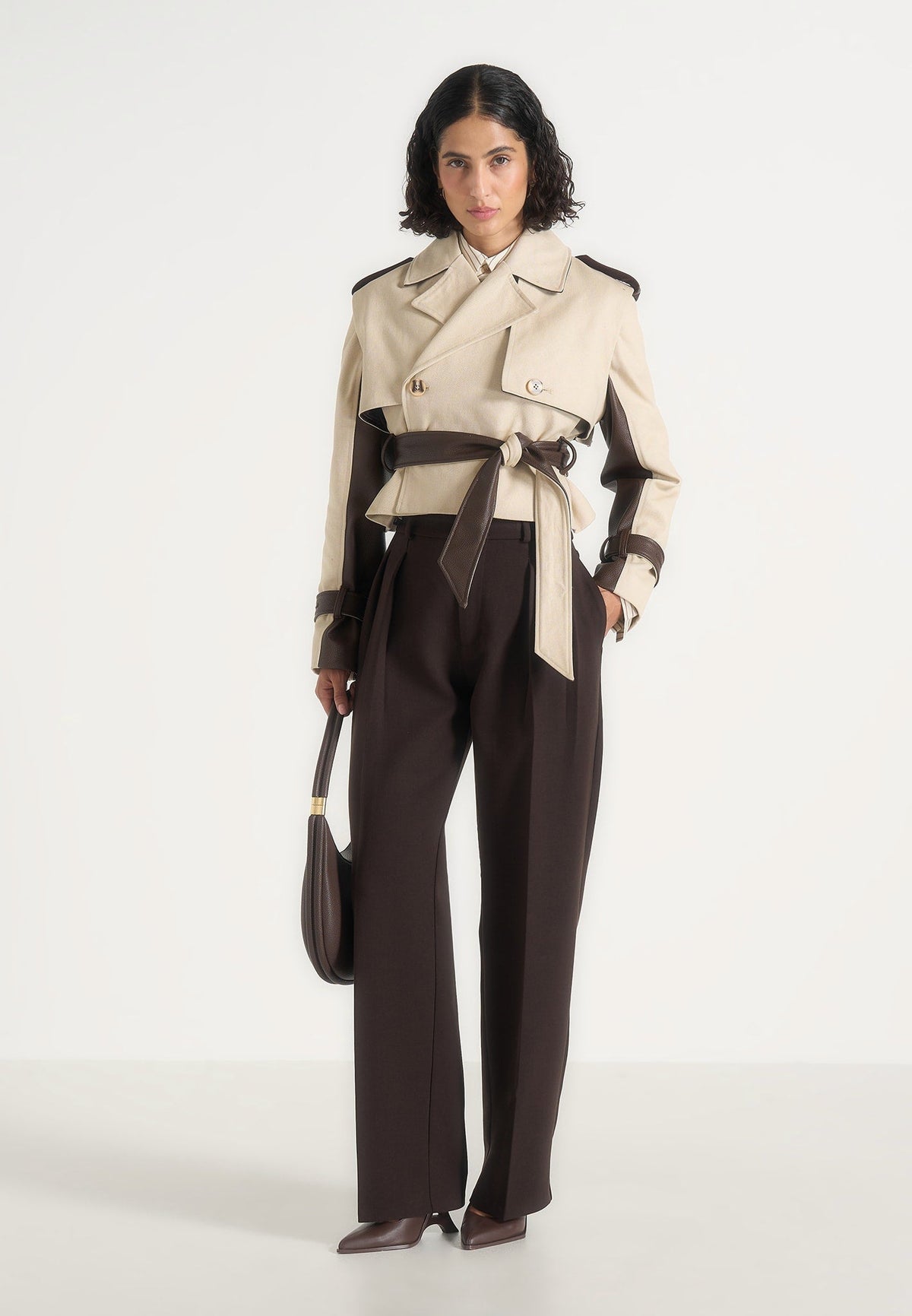 Lelia - Cropped Gabardine Trench 2-in-1 Gilet Coat With Belt - Beige/Brown