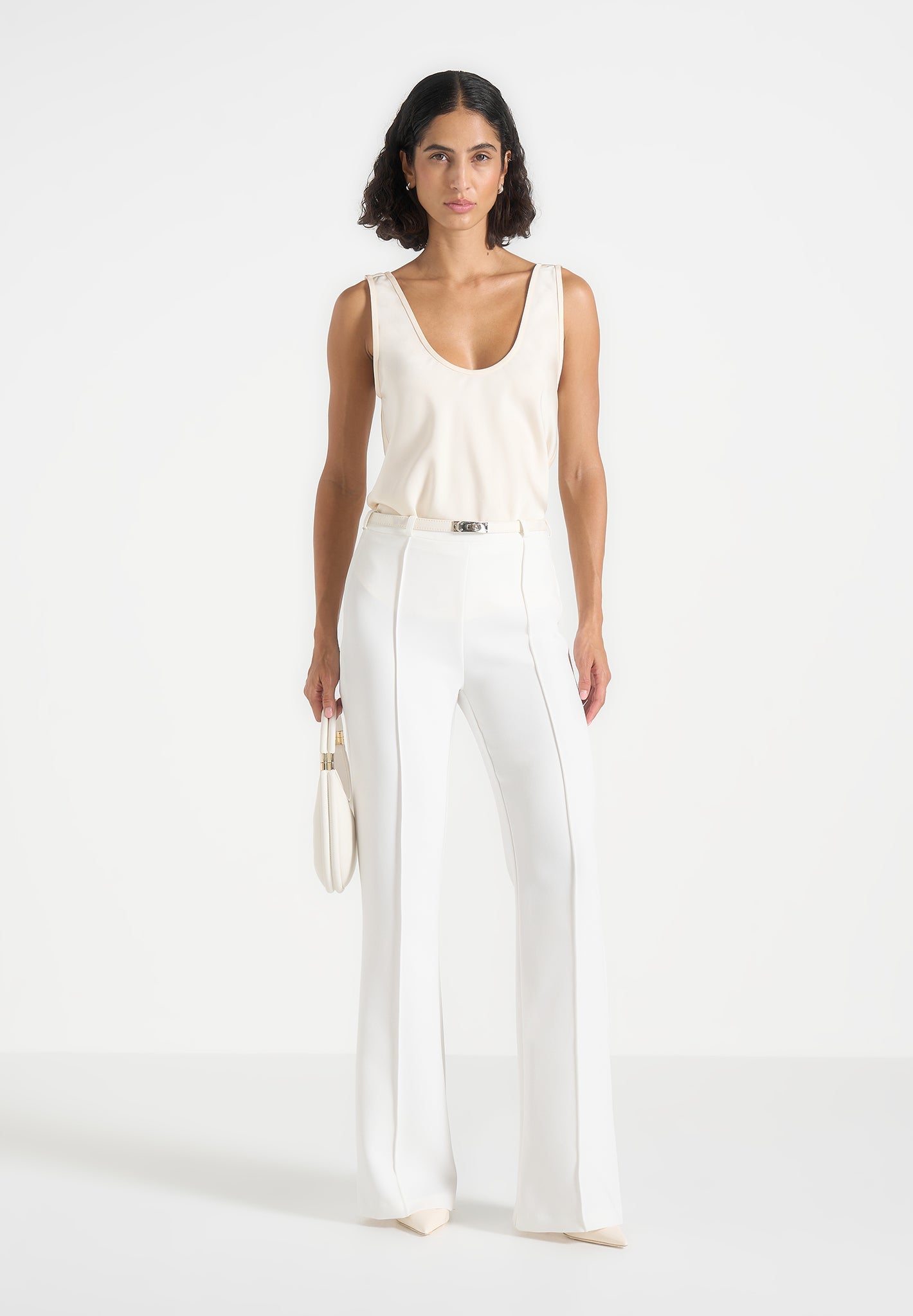 Quinn - High-Waisted Belted Fit & Flare Trousers - White