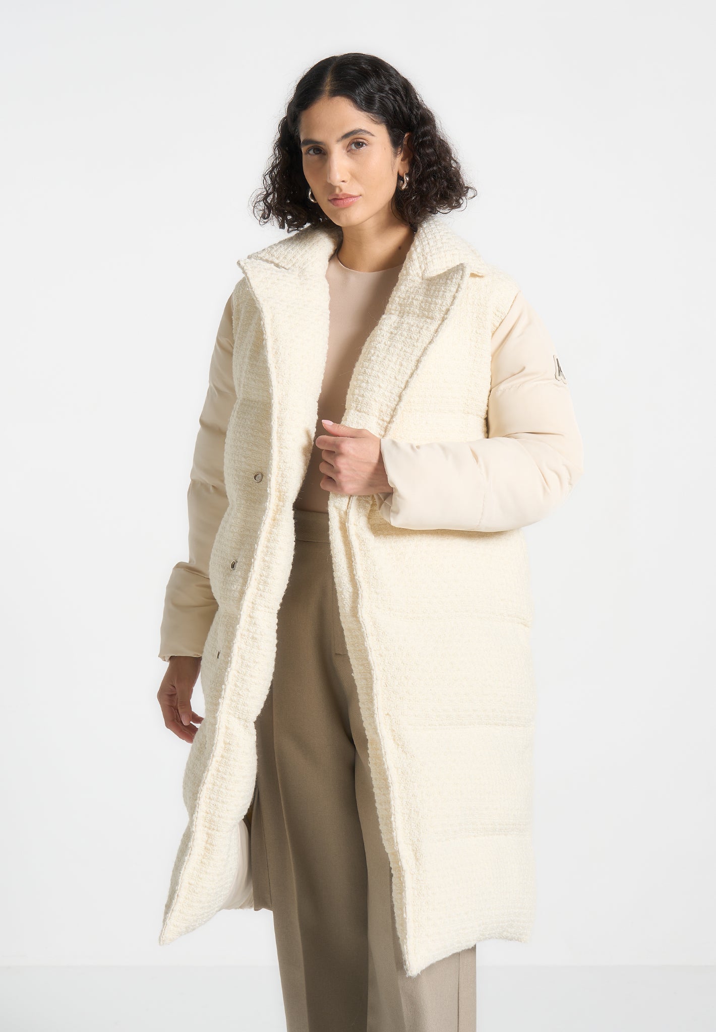 reversible-boucle-longline-puffer-coat-cream