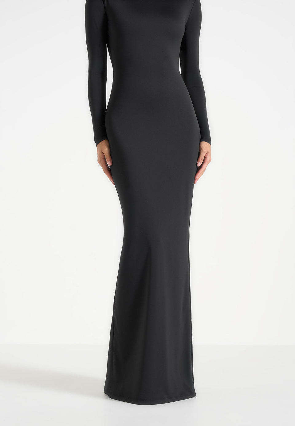 Tilly - Open Back Chain Detail Maxi Dress - Black