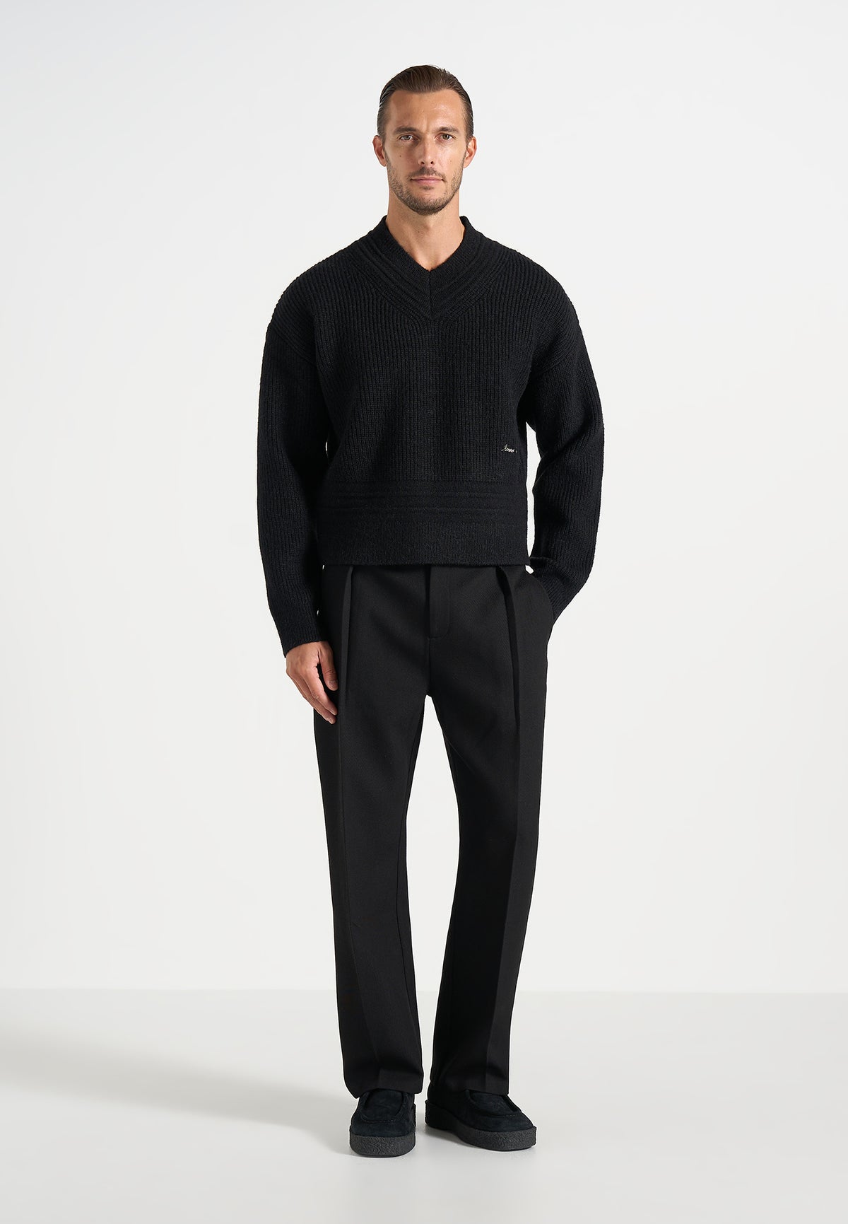 Remi - Signature Ribbed Wool-Blend V-Neck Jumper - Black