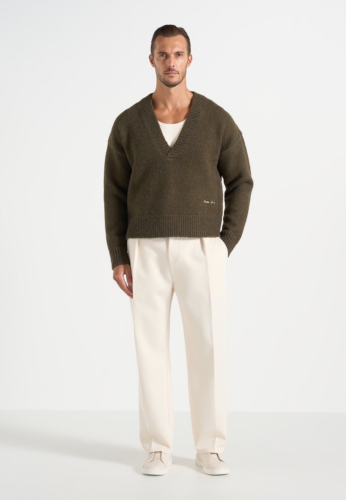 Chad - V-Neck Knit Jumper - Olive