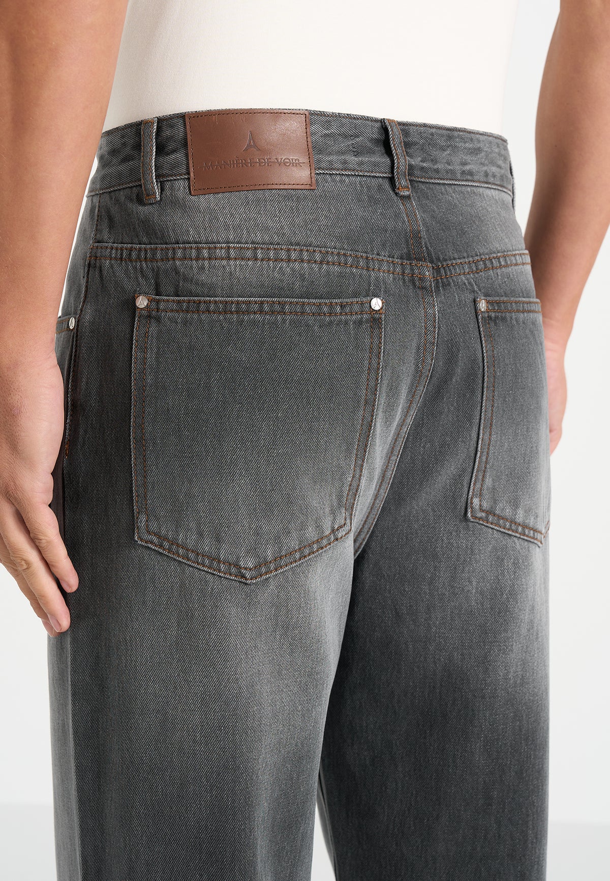 DN002 - Relaxed Fit Washed Jean - Charcoal Grey