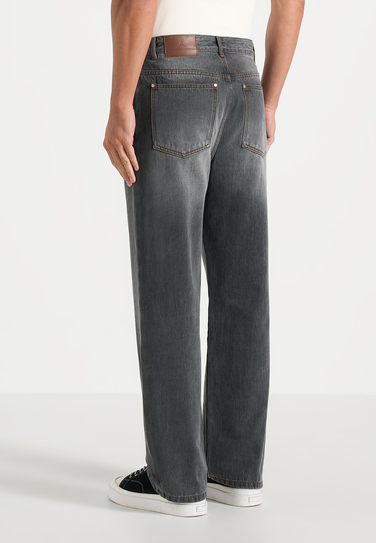 DN002 - Relaxed Fit Washed Jean - Charcoal Grey