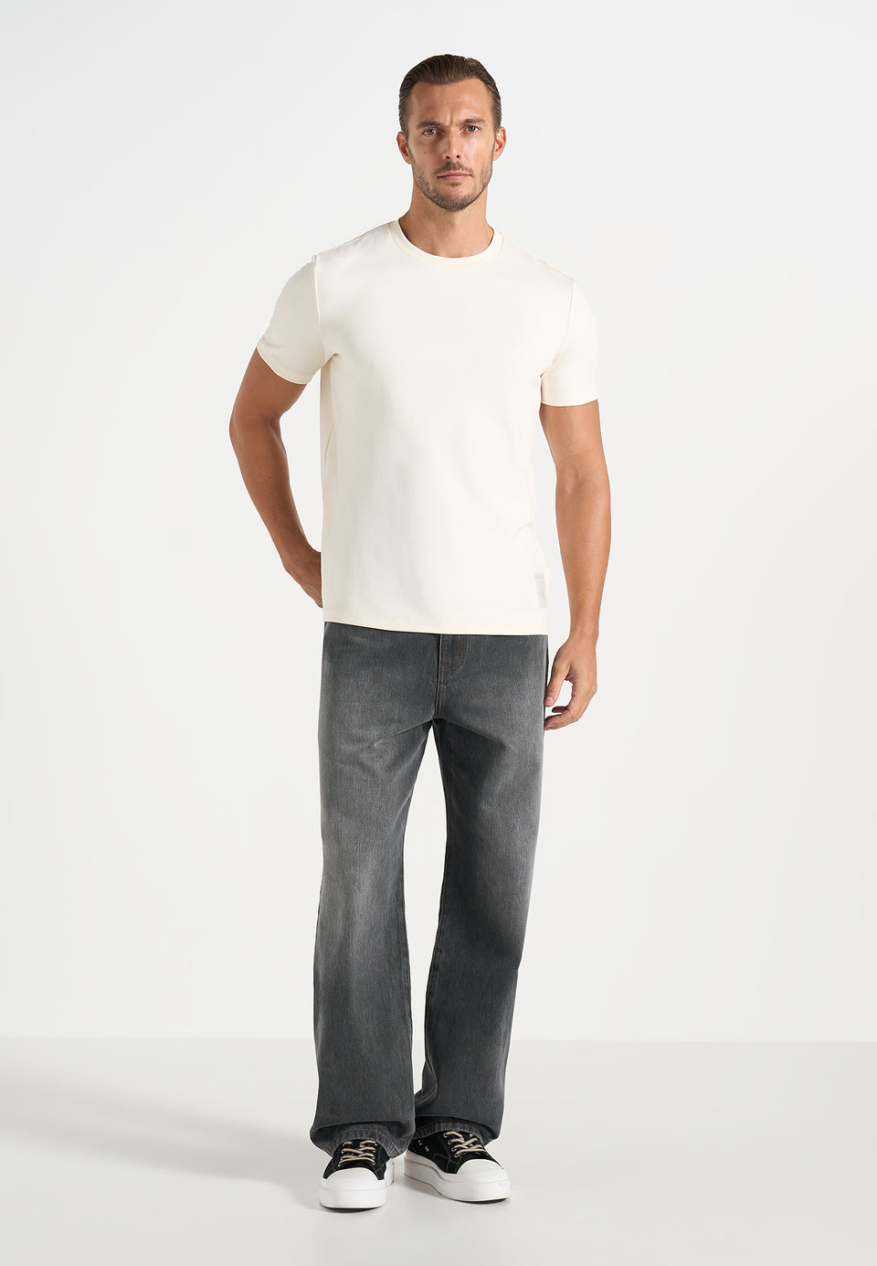 DN002 - Relaxed Fit Washed Jean - Charcoal Grey