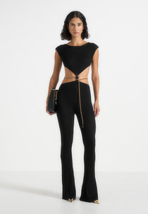 Beatrix - Backless Rib Knit Jumpsuit With Hardware Chain Belt - Black