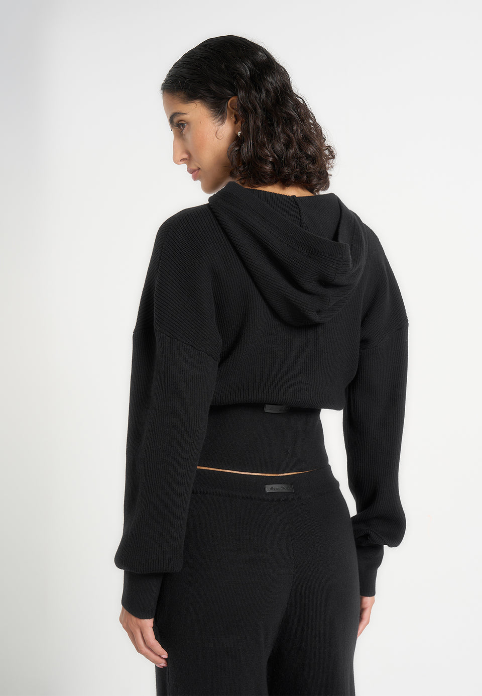 Lexie - Cropped Knit Zip Hoodie - Black