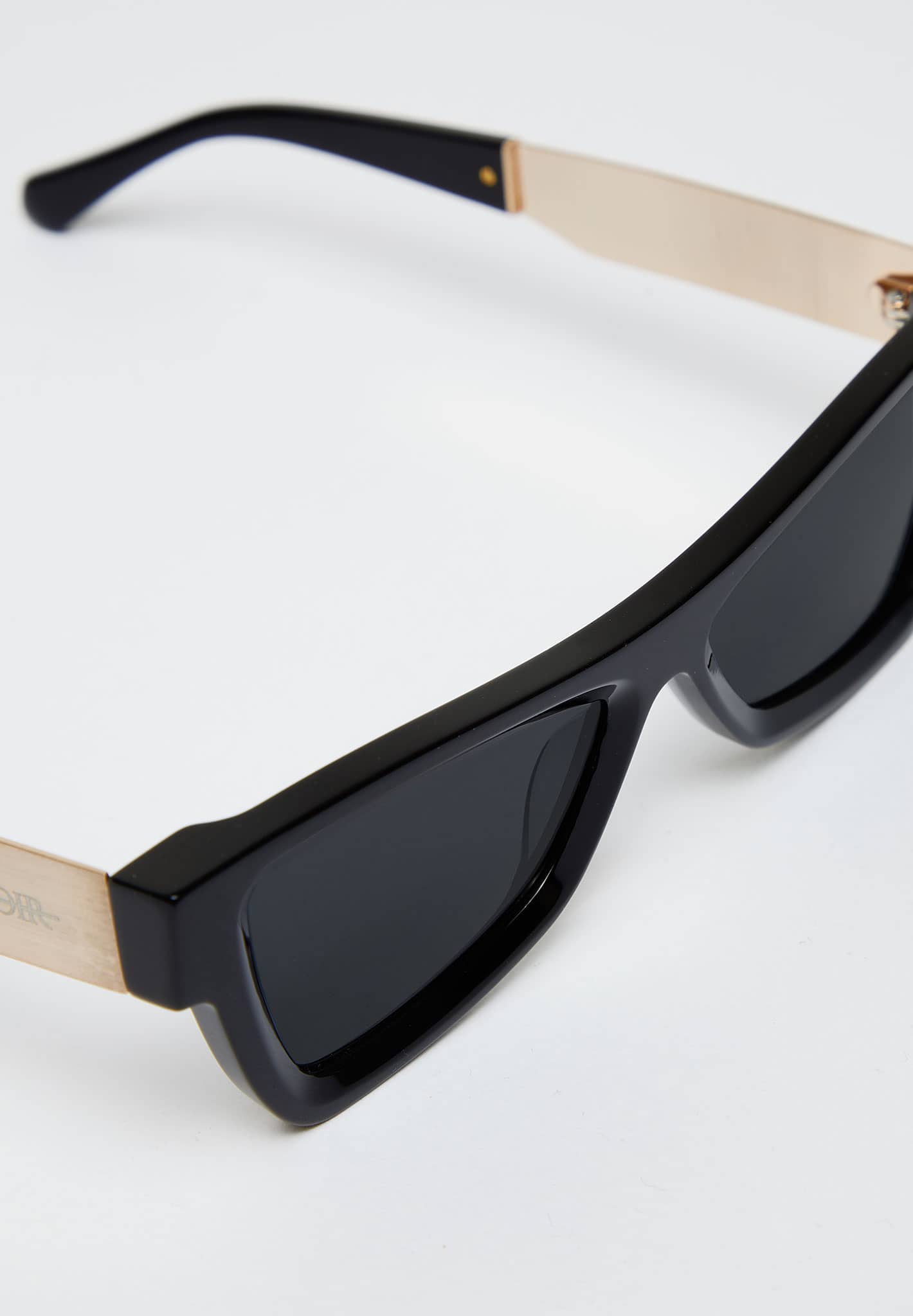 corsica-sunglasses-gloss-black