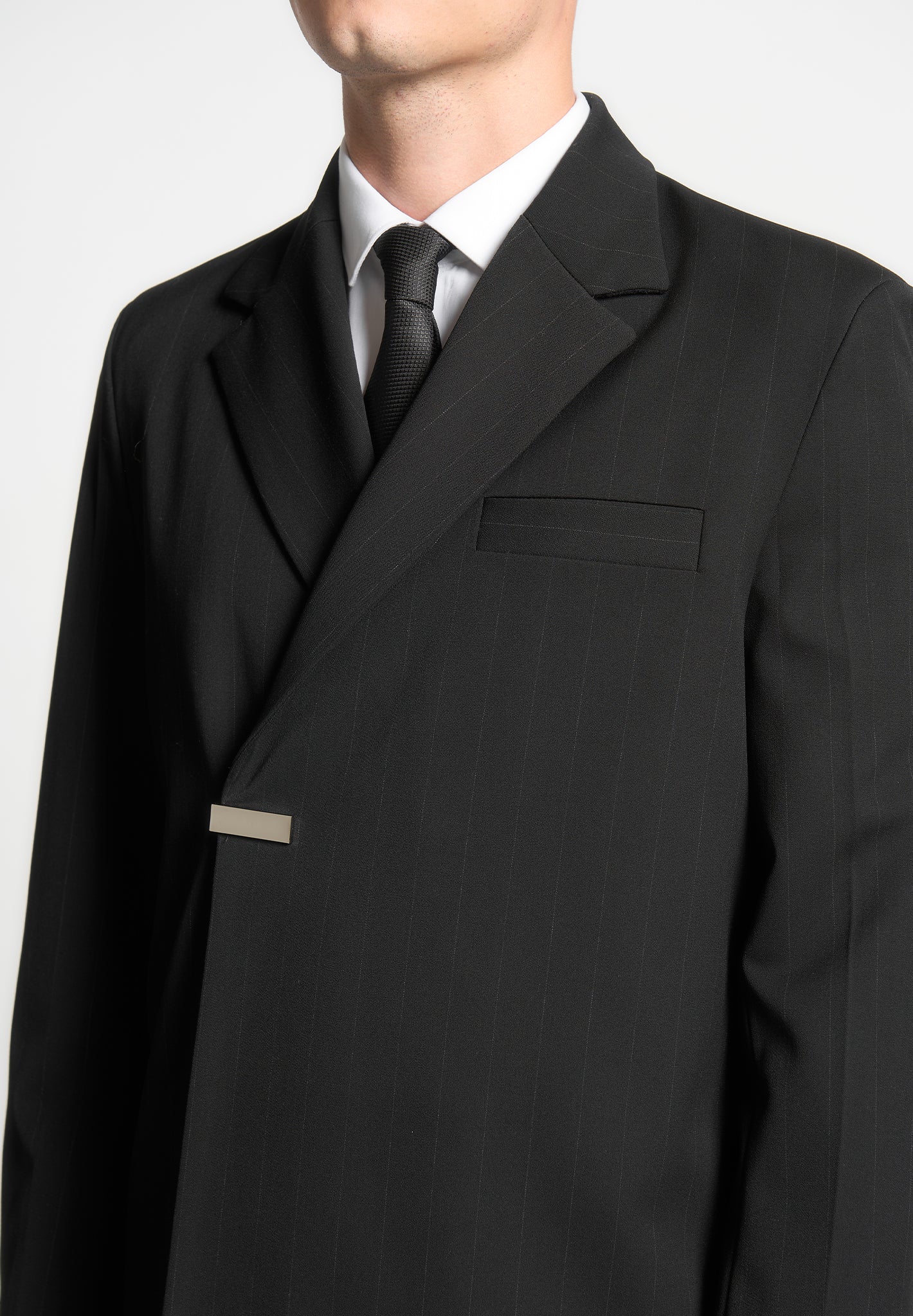 double-breasted-pinstripe-suit-jacket-black