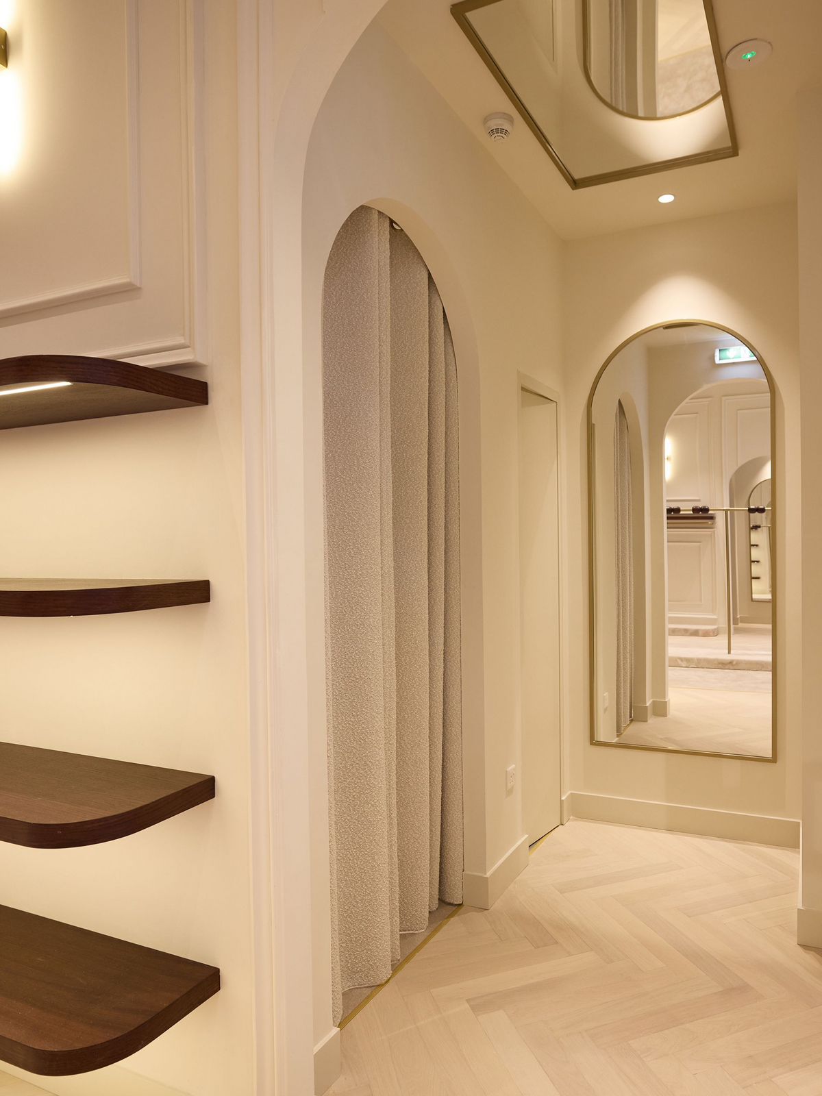 Store gallery image