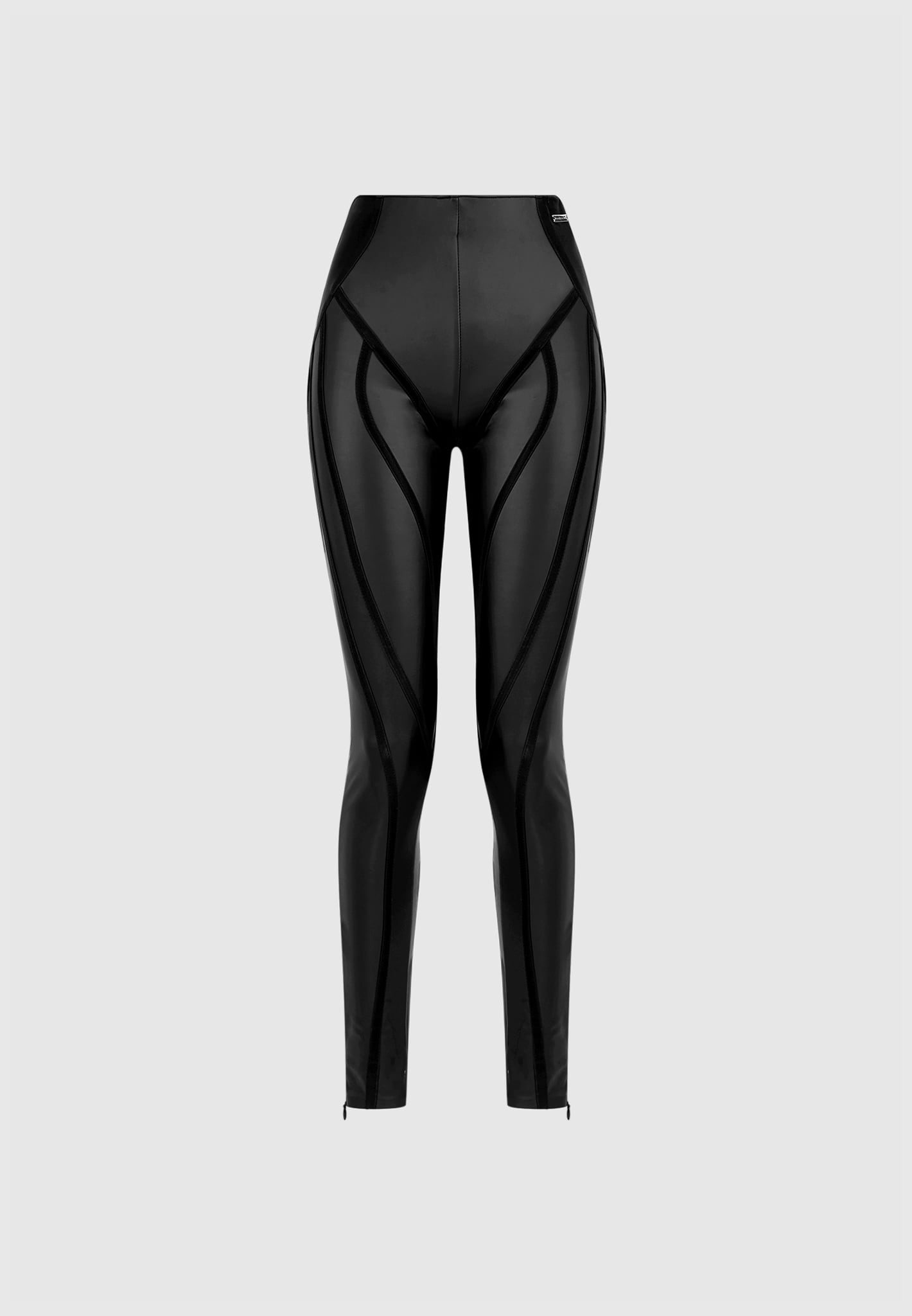 https://eu.manieredevoir.com/cdn/shop/files/matte-vegan-leather-contour-leggings-black1.jpg?v=1700220986